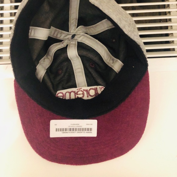 Supreme Hat - Picture 6 of 7